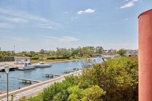 Marina - Studio Confortable Balcon/Terrasse + Kitchenette (Agde)