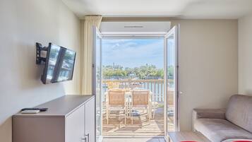 Télévision, espaces bureaux