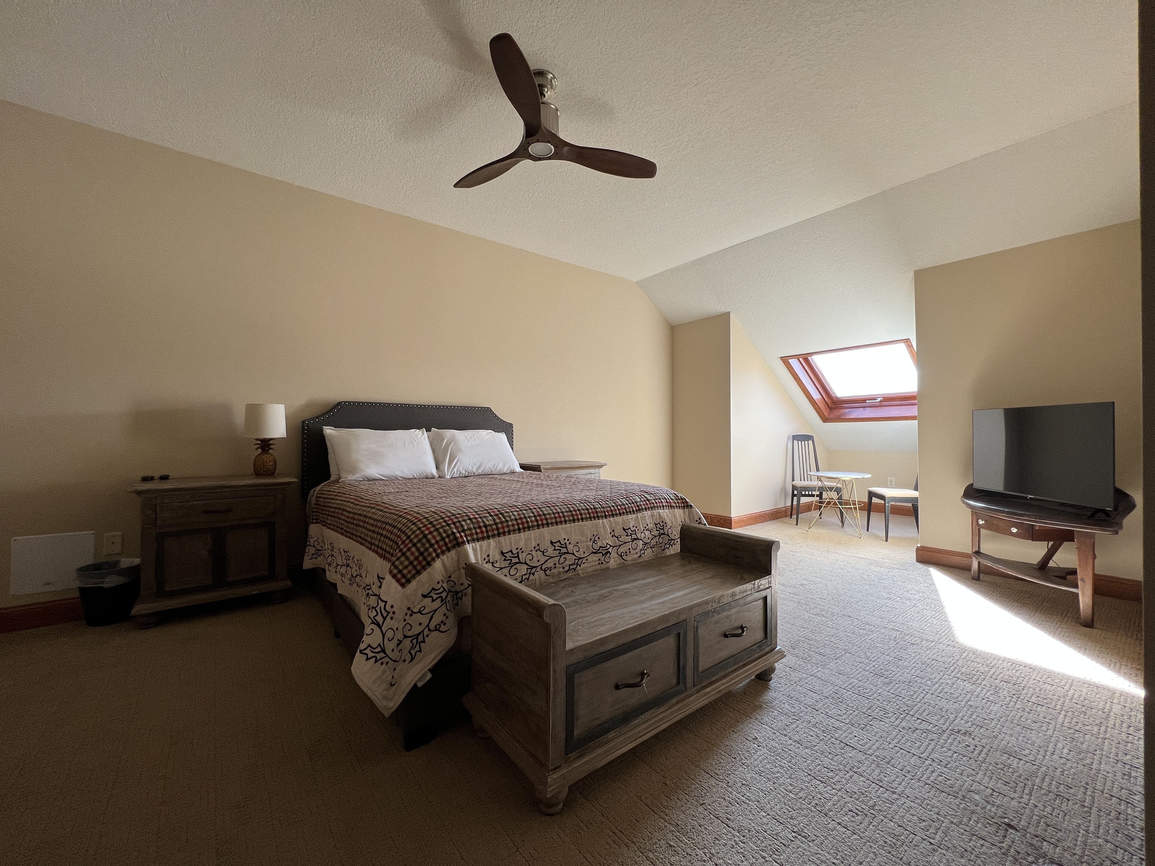 Downtown Hiawassee 2 Bedroom Apartment on Main St 