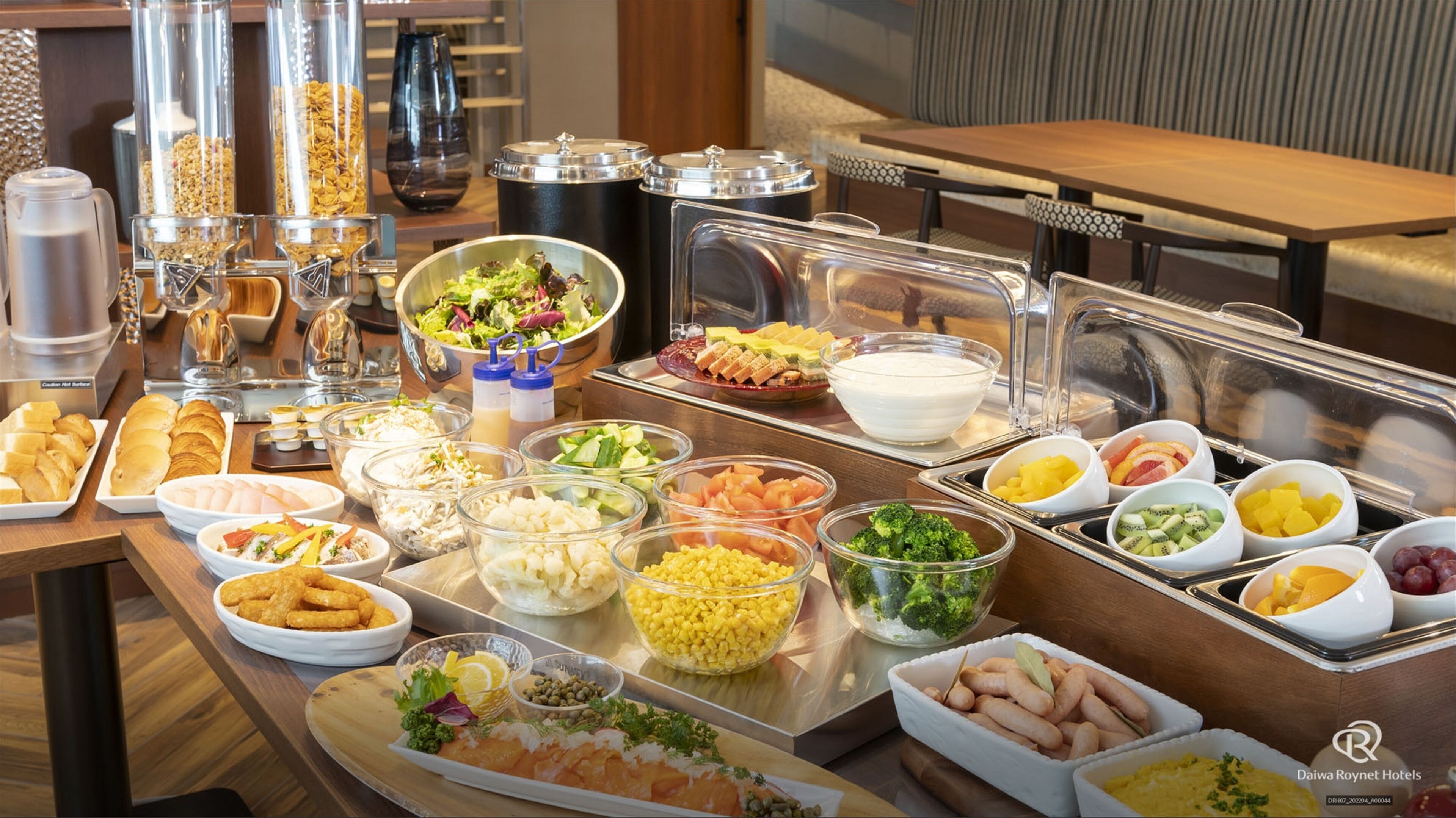 每日供應自助早餐 (每人 JPY2000)