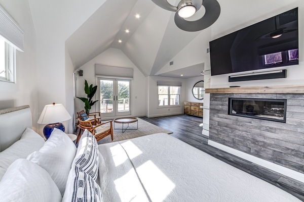 3 quartos, berço de viagem, Wi-Fi de cortesia, roupa de cama