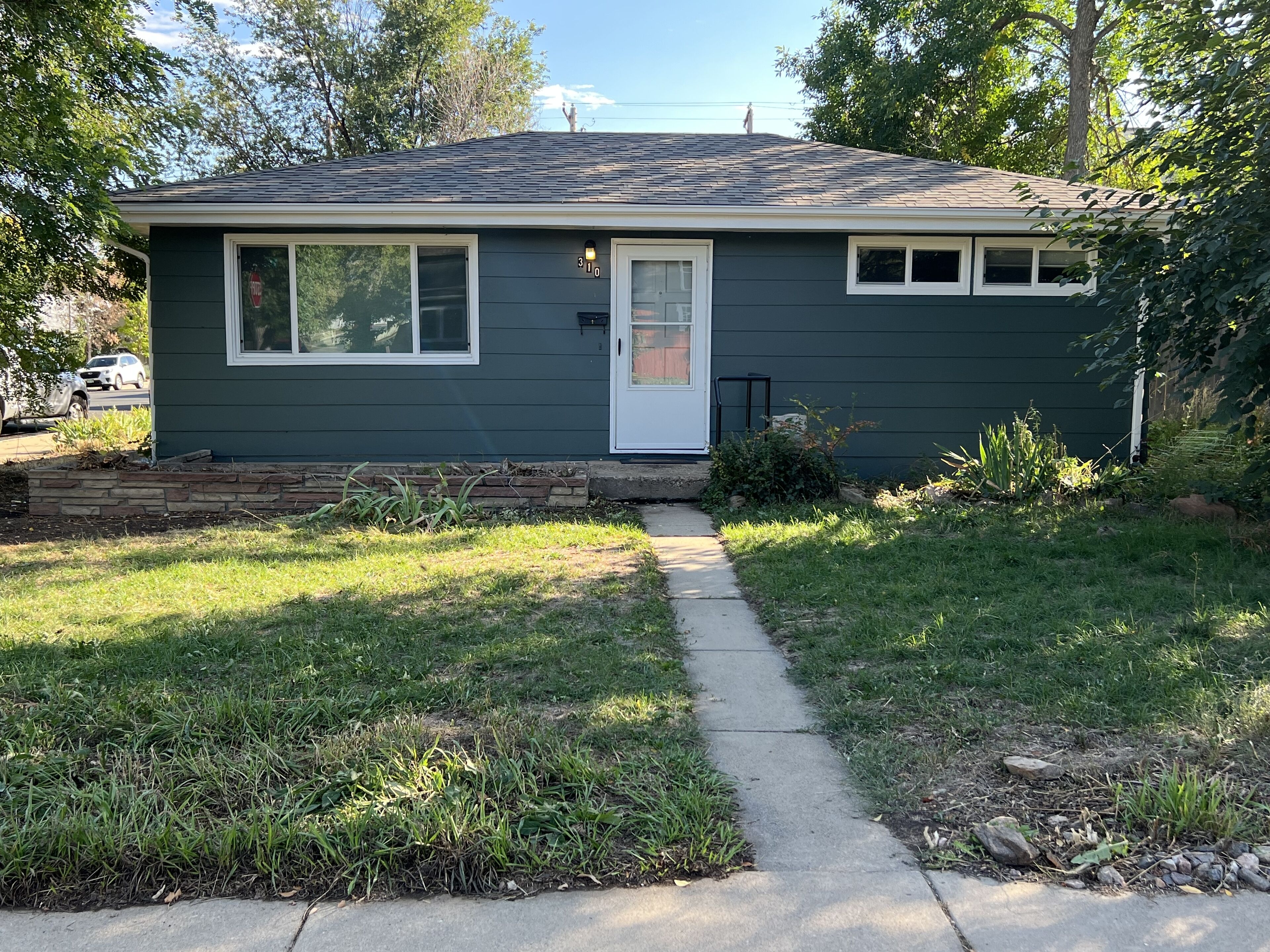 Remodeled Charming Vintage Home in Old Town