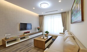 2 bedrooms, individually furnished, desk, free WiFi
