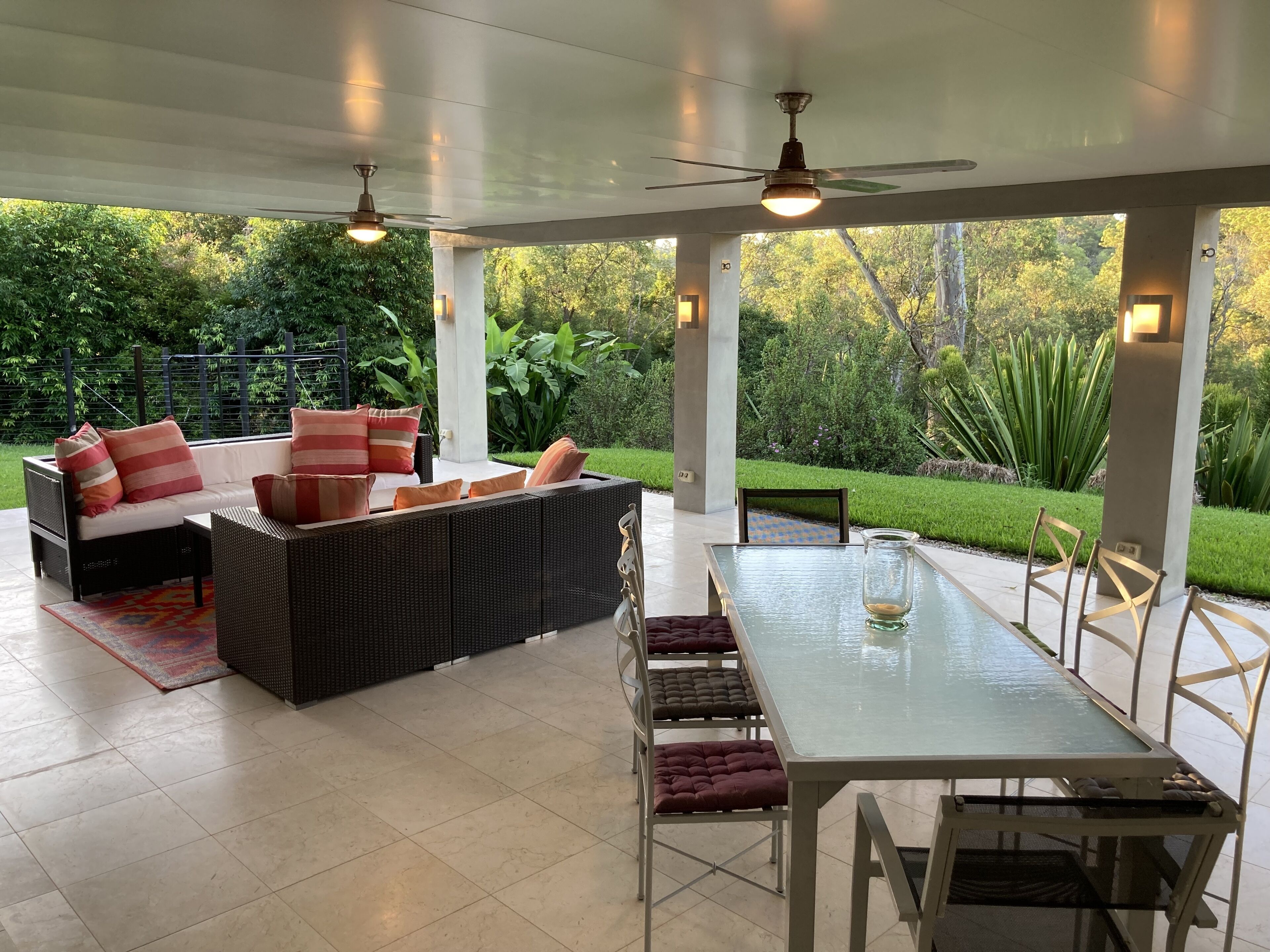 Luxury 4 Bedroom House on Acreage. Theme Parks.