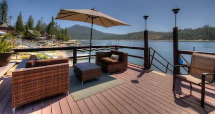 Bass Lake House, Waterfront, BBQ, Foosball, 3BD: 1.5BTH!