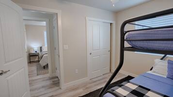 2 間睡房、免費 Wi-Fi、床單、方便輪椅出入