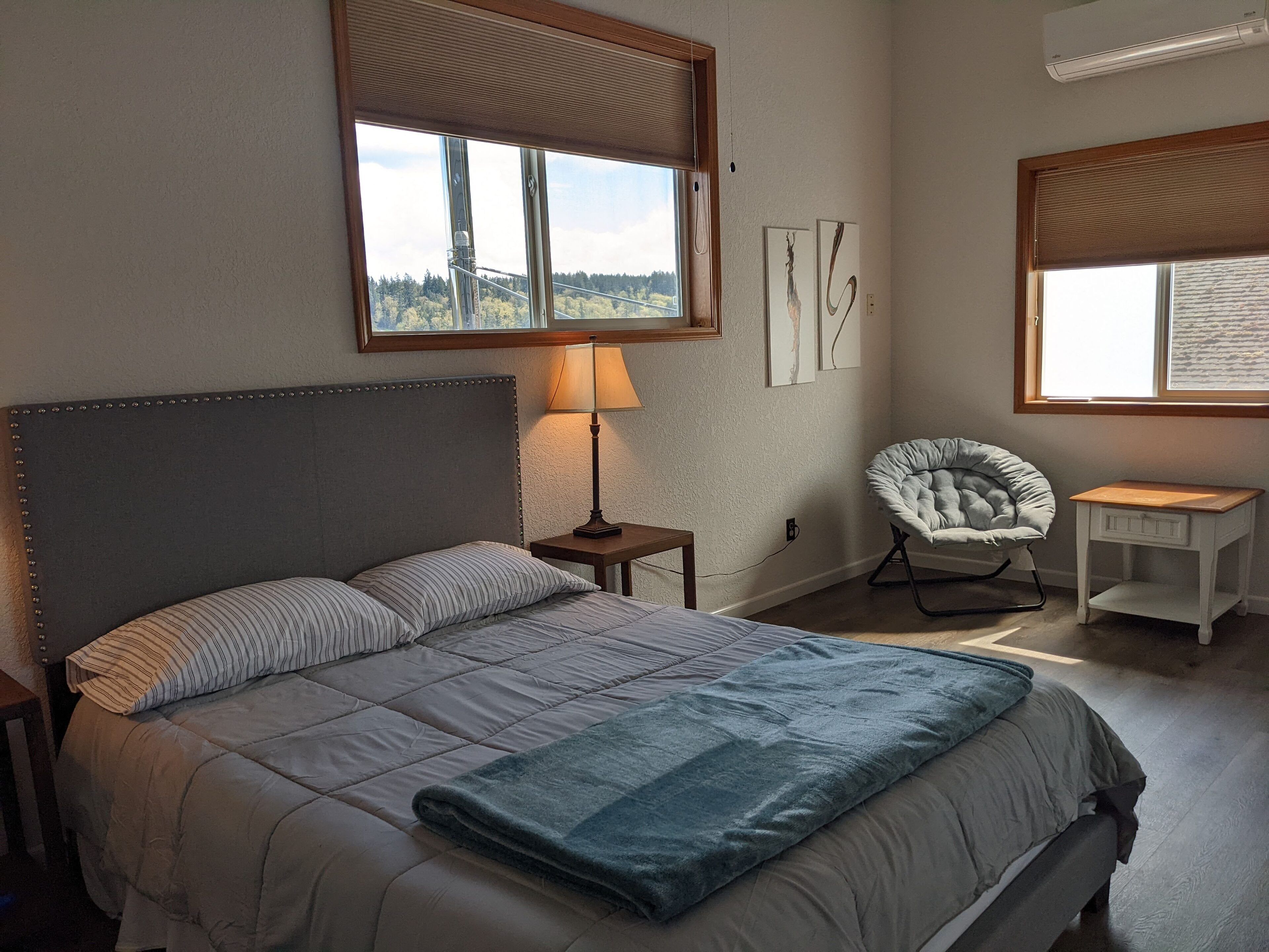 "Ostrich Nest" private island beachfront with HOT TUB and kayaks