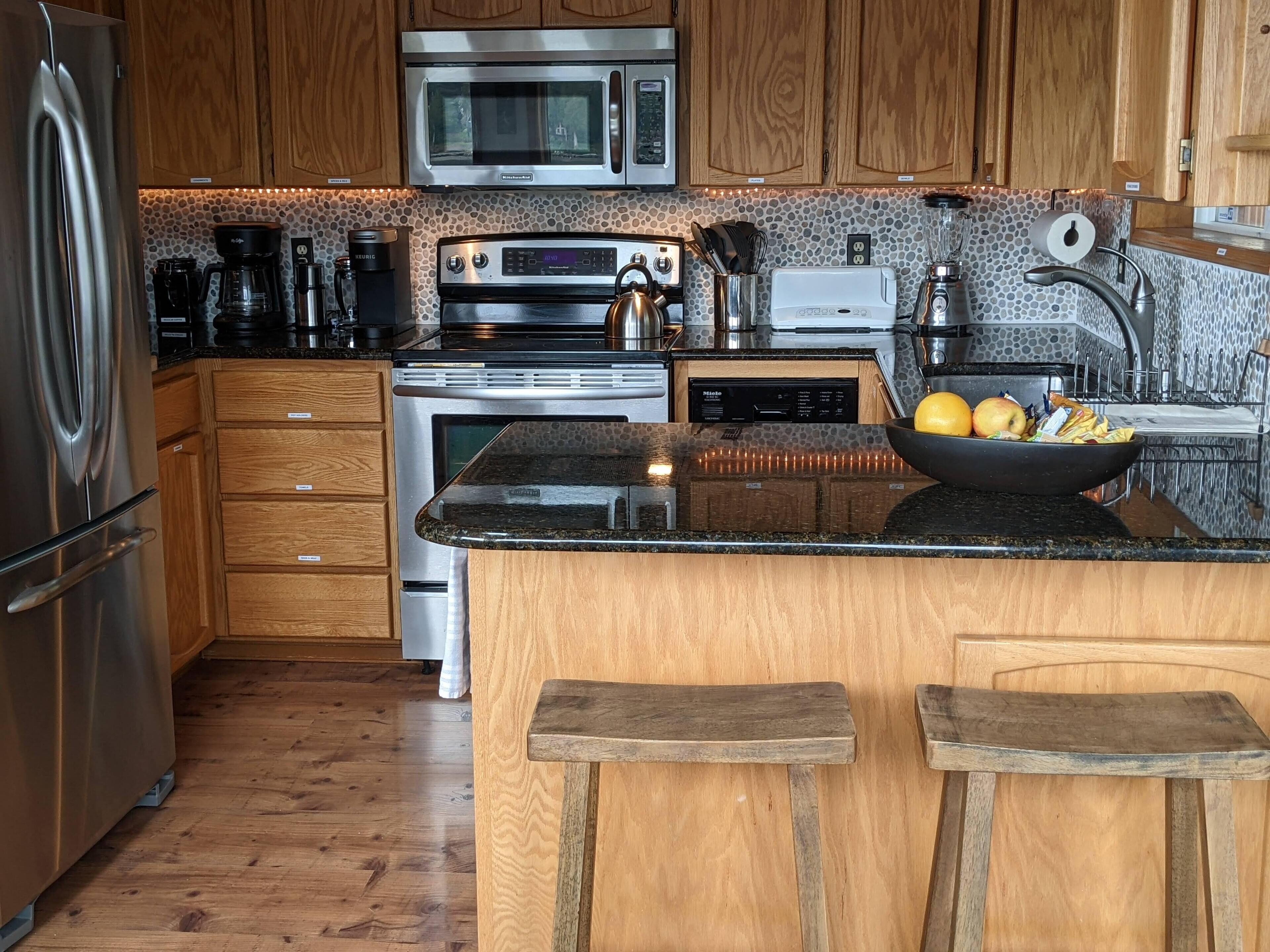 "Ostrich Nest" private island beachfront with HOT TUB and kayaks