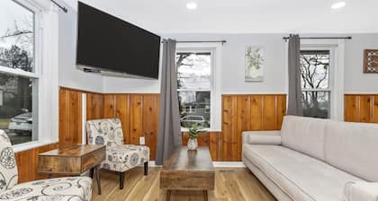 338 judysplaces in Lansdowne, 6BR, 2 BA, renovated SFH