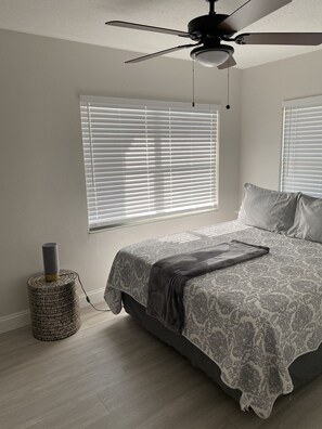 3 habitaciones, tabla de planchar con plancha y wifi gratis 