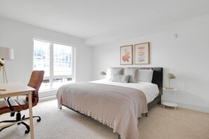 1 habitación, tabla de planchar con plancha, wifi y ropa de cama