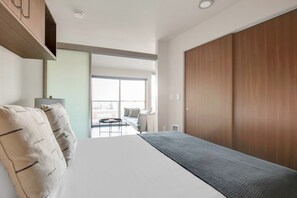 1 chambre, fer et planche Ă repasser, Wi-Fi, draps fournis