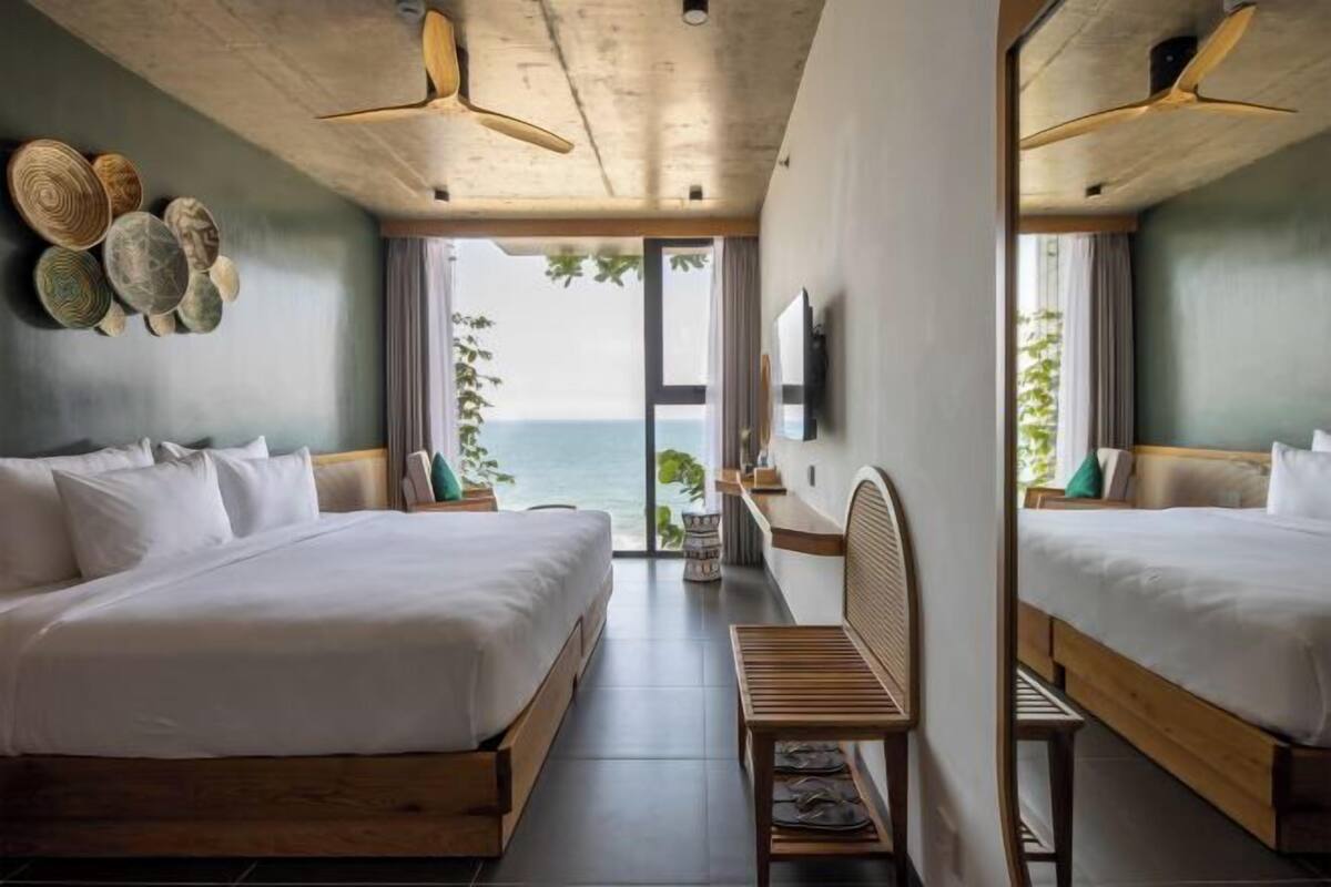 Luxe beddengoed, pillowtop-bedden, een minibar, een kluis op de kamer