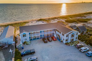 Property grounds - Oceanfront oasis with kitchenette, bay-view patio & AC - dog-friendly (North Truro)