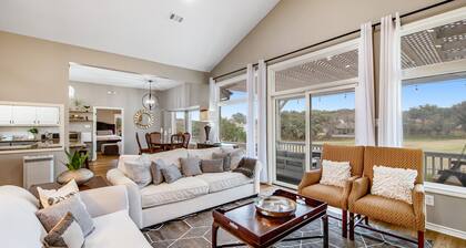 Lake home on golf course with sunset-view deck, tennis - deer sightings