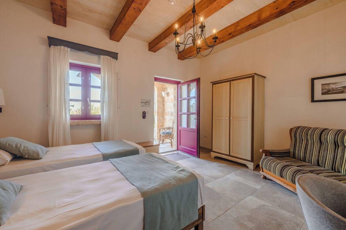 Deluxe Double or Twin Room, Garden View