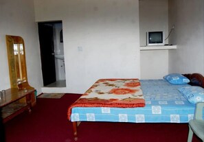 Free WiFi, bed sheets