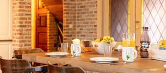 Country house with garden for families