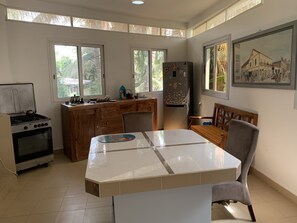 Dining - Beautiful house, Ngor island (Dakar)