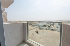 Exterior - BIR - Brand New In front of Metro (Dubai)