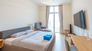 Studio | In-room safe, individually decorated, individually furnished