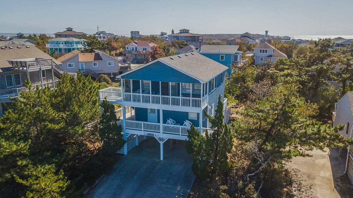 ⛱️High on a dune with spectacular views - 4 BR/2 BA oceanside home in Duck⛱️