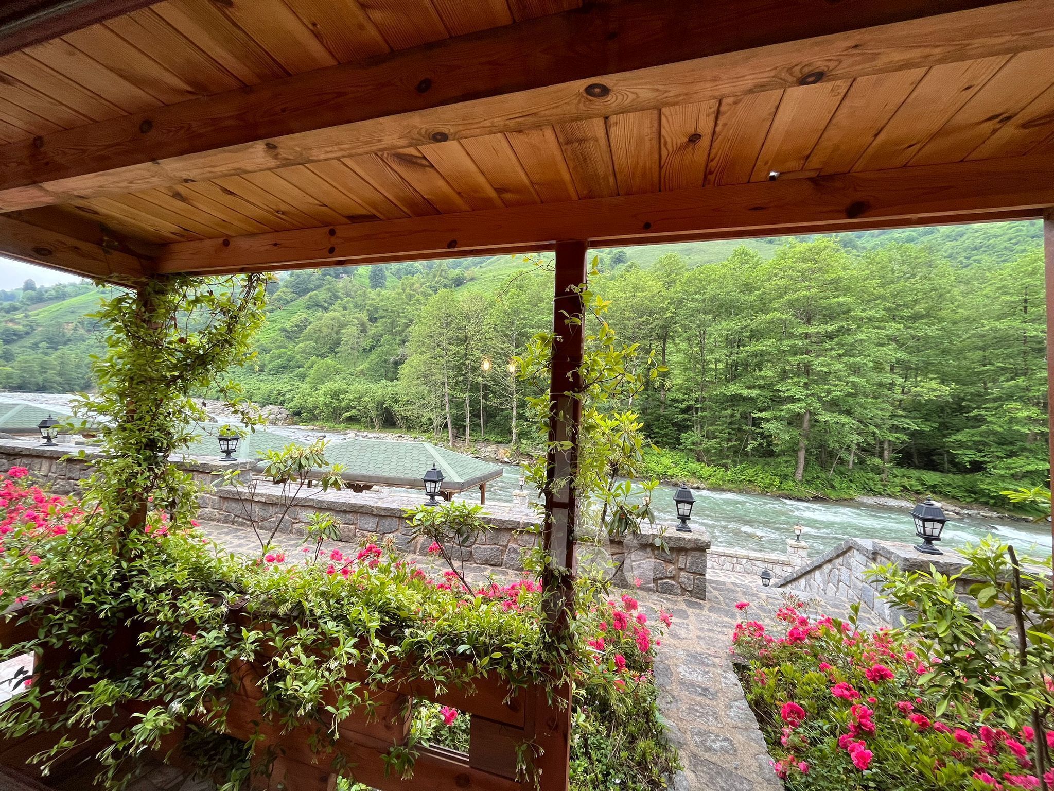 Premium bedding, down comforters, minibar, iron/ironing board