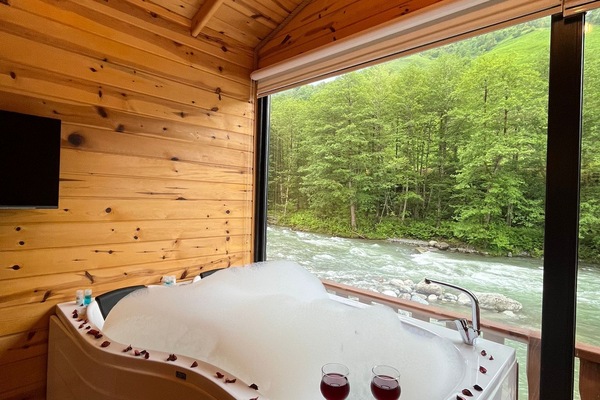 Romantic Bungalow, 1 Bedroom, Smoking, River View | Premium bedding, down comforters, minibar
