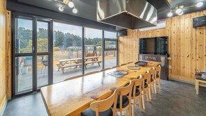 Habitación básica, 4 habitaciones (dokchae) | 4 habitaciones y wifi gratis