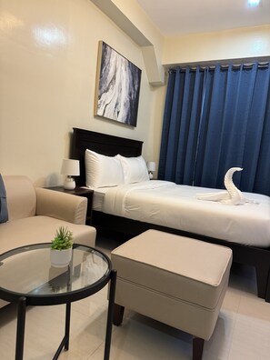 Desk - G Square Residences (Manila)