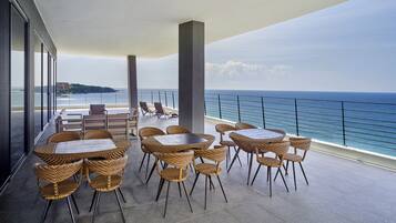 Club Presidential Suite Ocean View (Club access for 4) | Terraza o patio