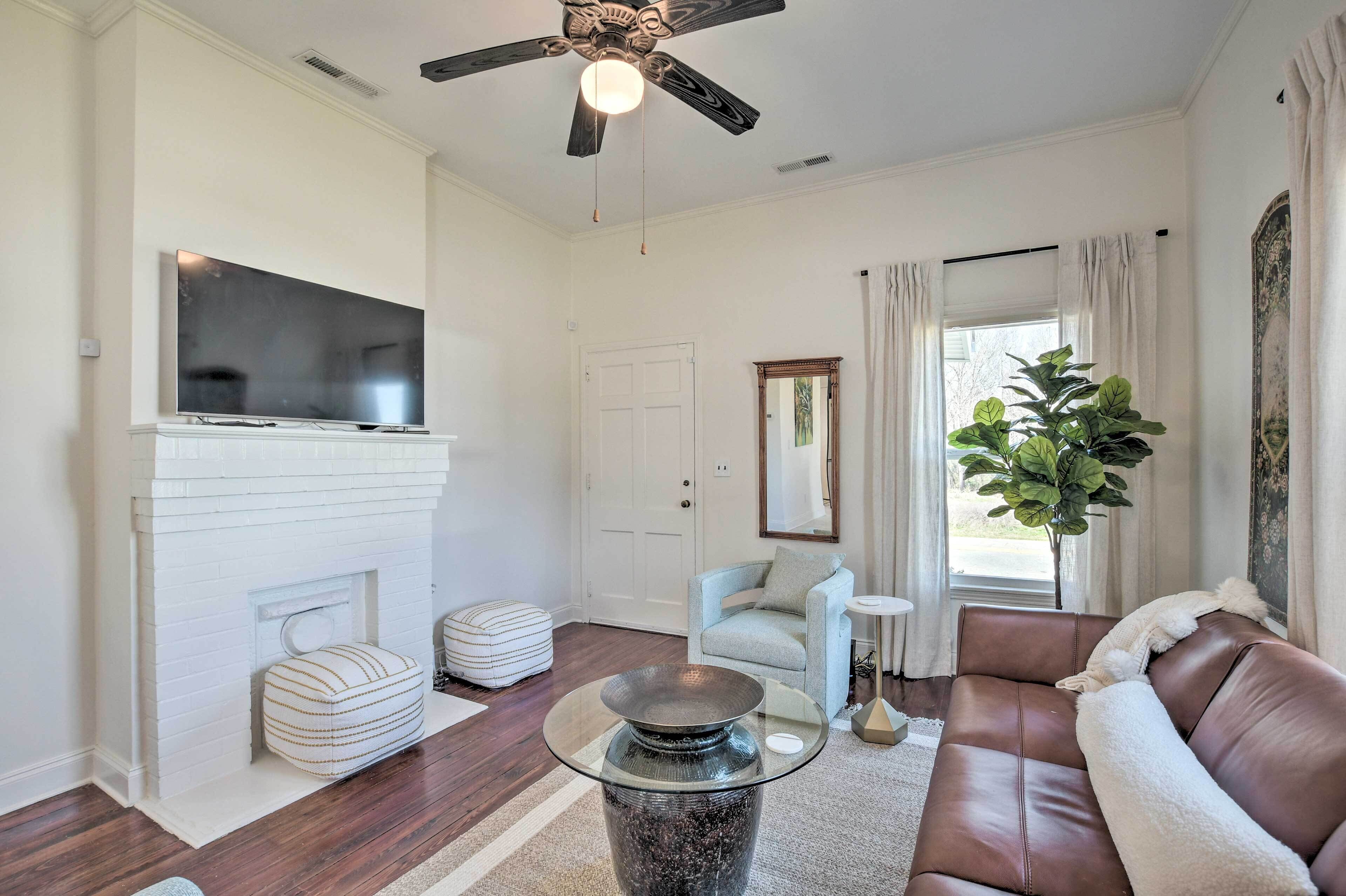 Cozy Home in Historic Area ~ 2 Mi to Main St!