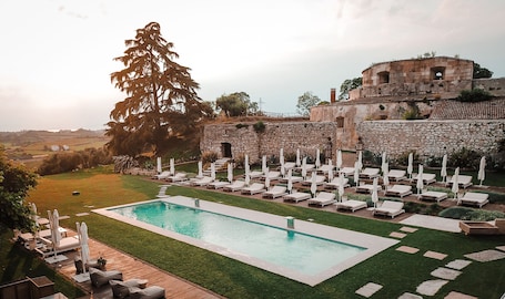 Outdoor pool, open 9:00 AM to 7:30 PM, sun loungers