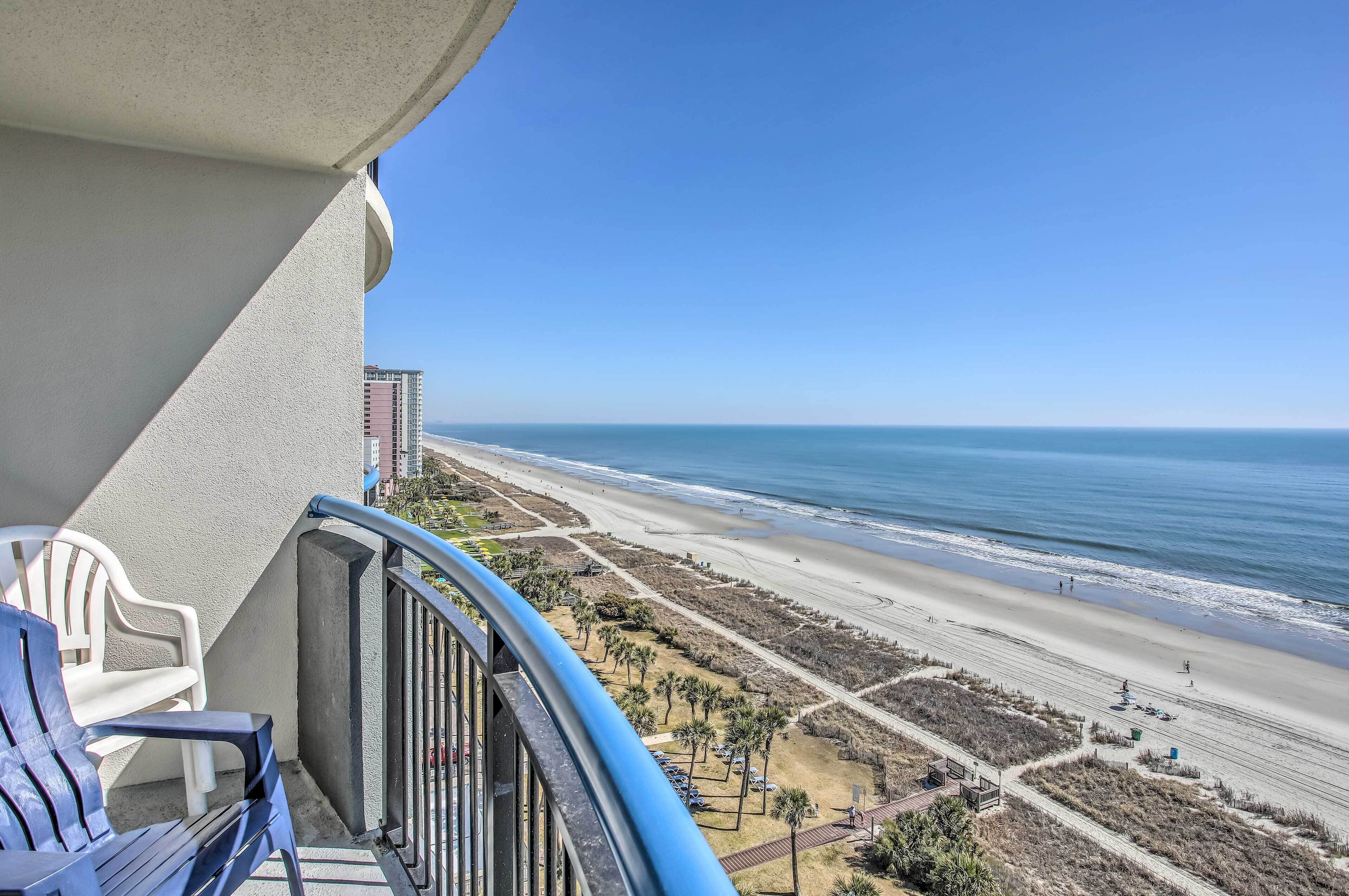 Airy Oceanfront Myrtle Beach Condo w/ Balcony