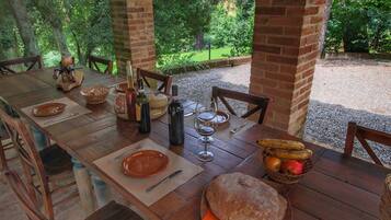 Ristorazione all'aperto