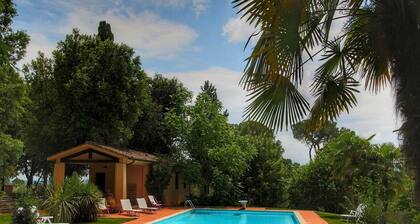 Charming Cottage in Sinalunga