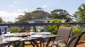 Outdoor dining - Rockpools (Mollymook Beach)