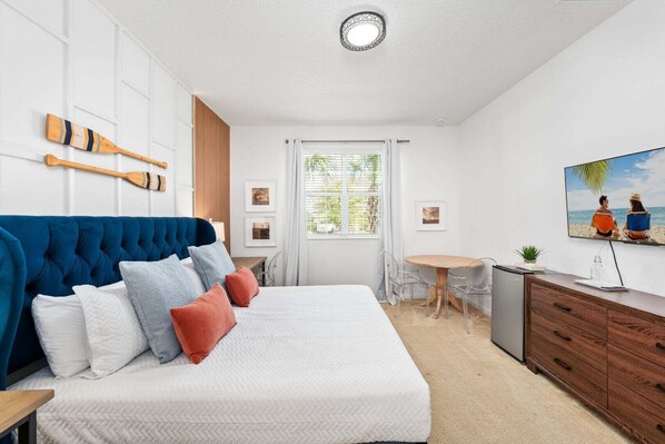 12 bedrooms, iron/ironing board, WiFi, bed sheets