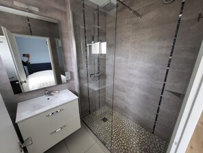 Hair dryer - 2-room apartment facing the beach with balcony, equipped kitchen and TV (Les Sables-d'Olonne)