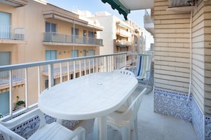Outdoor dining - Apartment "Nav 4C 4pC" with Sea View & Terrace (Torrevieja)