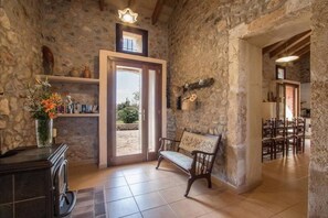 Interior - Finca "Casa Carratxet" with Pool, Wi-Fi and Air Conditioning (Sa Pobla)