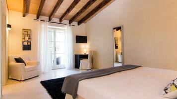 4 habitaciones, tabla de planchar con plancha y wifi gratis