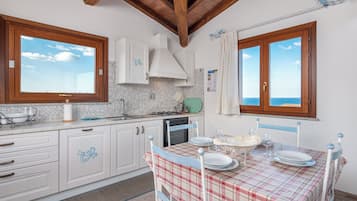 Refrigerador, horno, parrilla de estufa y lavavajillas
