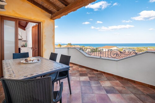 Appartement Zeus avec vue sur la mer, balcons, terrasse et climatisation