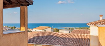Holiday Apartment 'La Finestra sul Mare' with Sea View & Terrace