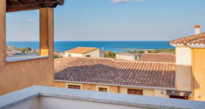 Holiday Apartment 'La Finestra sul Mare' with Sea View & Terrace