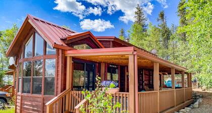 Inviting Tiny Home with Spacious Decks and Outdoor Space - The Northstar Cabin