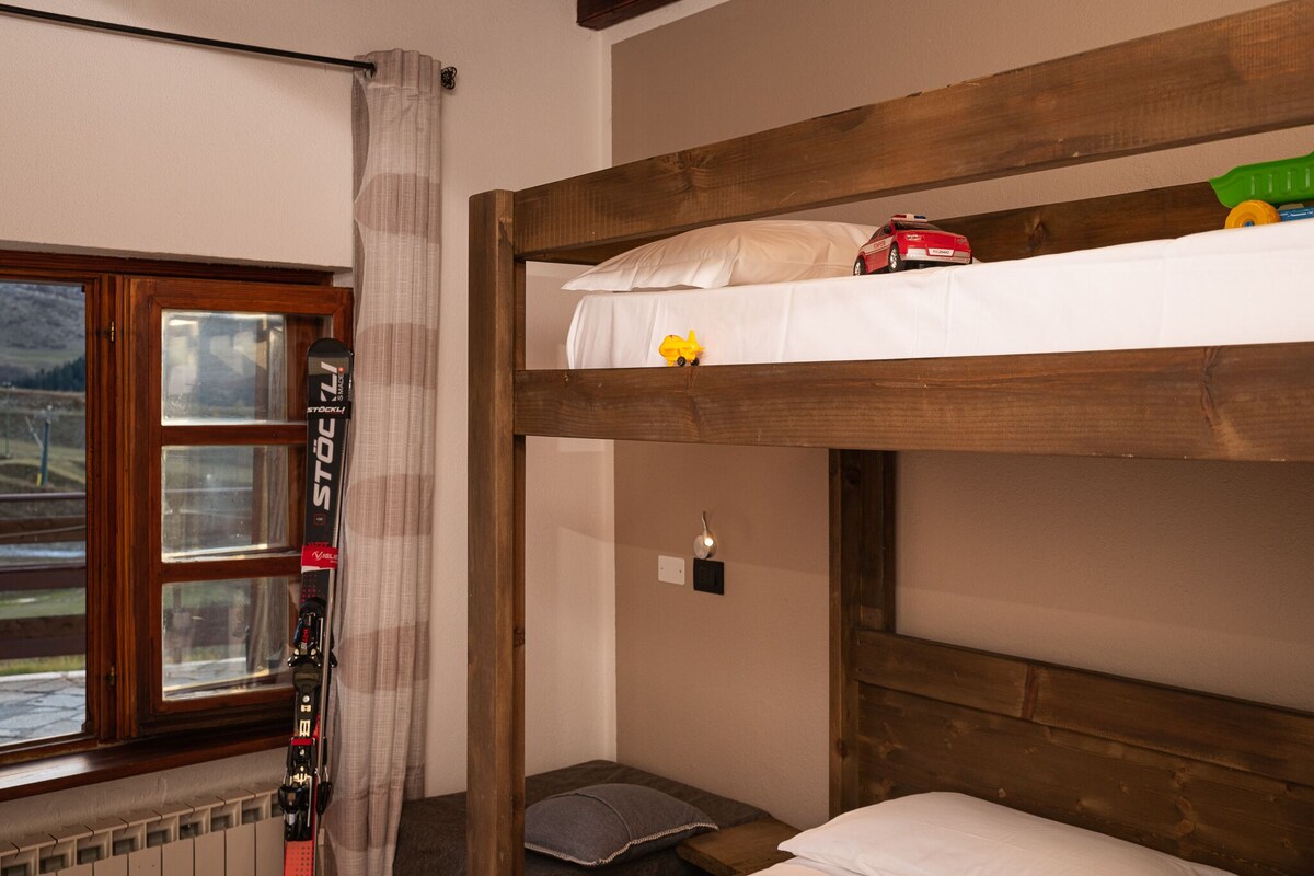 Superior Triple Room | In-room safe, free WiFi