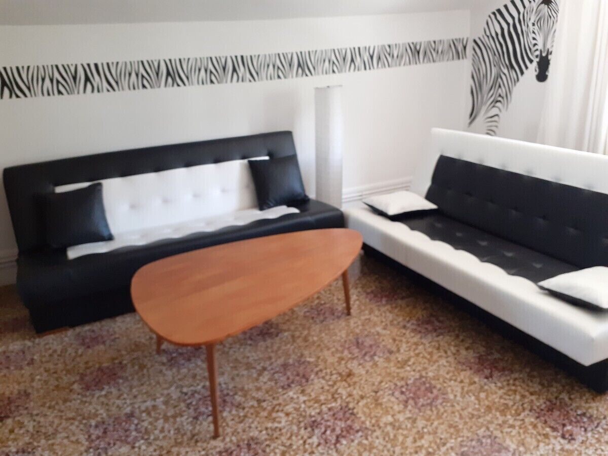 Large T3 with terrace and garden. Enclosed car park