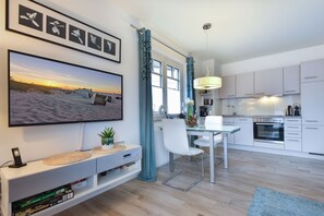 Kühlschrank, Ofen, Herdplatte, Geschirrspüler